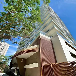 Dominique By Q Apartahotel