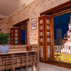 Amara Living Apartahotel